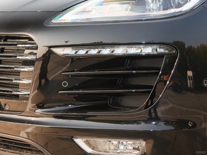 Zotye SR9 2017 2.0T automatique d'occasion, style Porsche, conduite à gauche, toutes options, faible kilométrage, véhicule sportif d'occasion à vendre - Product Image 3