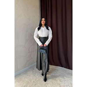 Jupe crayon en cuir véritable avec fermeture éclair, style uni en fourrure de laine noire, taille XS, collection hiver, vente en gros - Product Image 3