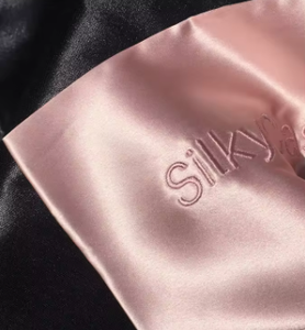 Coffret cadeau personnalisé Masque pour les yeux en soie pure Scrunchie et taie d'<span class=keywords><strong>oreiller</strong></span> en soie 3 pièces Satin <span class=keywords><strong>100</strong></span>% soie de mûrier Ensemble de taies d'<span class=keywords><strong>oreiller</strong></span> - Product Image 5