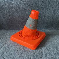 Cône de signalisation réfléchissant orange pliable LUBA 40 cm pour urgences routières et contrôle de stationnement portable