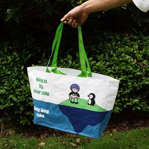 กระเป๋าช้อปปิ้งแบบพับได้กันน้ำเคลือบลามิเนต ผลิตจากผ้า PP ทอ ขนาดใหญ่ รับผลิตตามสั่ง ราคาโรงงาน ขายส่ง รีไซเคิลได้ - Product Image 3