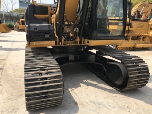 Excavatrice sur chenilles 315D, moteur Cummins 2020, 20 tonnes, capacité de la benne de 1,2 m, rapport de haute qualité sur la machinerie - Product Image 2