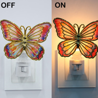Lámpara de Noche LED con Diseño de Mariposa Colorida Estilo Vitral, Enchufe de Pared, Decoración para el Hogar y Dormitorio, Venta al por Mayor, Regalo Personalizado