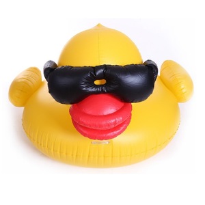 Cama Flotante de Goma Inflable con Forma de Pato, 190 cm, PVC, para Jugar en el Agua al Aire Libre, para Adultos, Uso en Hoteles y Resorts - Product Image 1