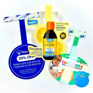 Étiquettes suspendues personnalisées étanches pour présentoirs, couleurs vives, qualité supérieure, impression haut de gamme pour la promotion - Product Image 3