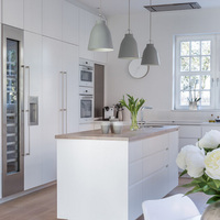 Fournisseur Alibaba, vente en gros d'armoires de cuisine en kit, revêtement en PVC, MDF, laque, stratifié marbré, charnières, robinet