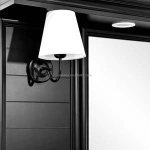 Miroir de chambre à coucher moderne nouveau design équipement de <span class=keywords><strong>salon</strong></span> de coiffure <span class=keywords><strong>style</strong></span> de coiffure avec lumières miroir de support de <span class=keywords><strong>salon</strong></span> haut de gamme - Product Image 3