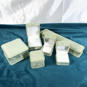 Caja de Joyería de Terciopelo Personalizada con Hebilla de Perlas para Colección de Joyas, Anillos, Collares, Pendientes, Pulseras y Collares de Perlas, Caja de Regalo - Product Image 2