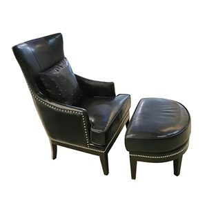 Amerikaanse vintage stoel met rivets en bijpassende voetenbank van echt leer - Product Image 1