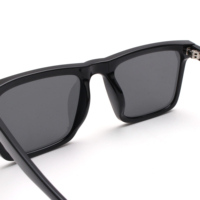 Lunettes de soleil rectangulaires à monture TR90 Offre Spéciale avec jambes minces Lunettes OEM unisexes unisexes au design classique et simple avec logo personnalisé