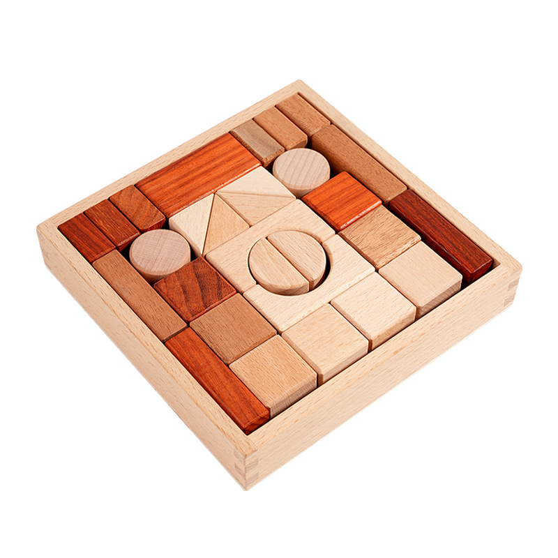 Annonces-blocs de construction de boîte en bois