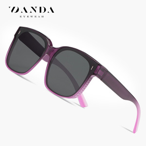แว่นกันแดดทรงสี่เหลี่ยม DANDA รุ่น S25101 โพลาไรซ์ ป้องกันรังสียูวี 400 สำหรับขับขี่ ป้องกันแสงสะท้อน ใช้ได้ทั้งชายและหญิง - Product Image 1