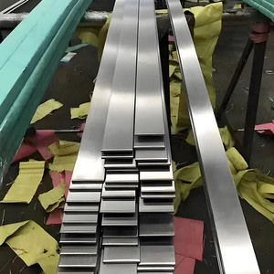 Barre plate en acier inoxydable de 1/2"x1/8" avec finition usinée 310, bonne usabilité, excellente résistance à la corrosion, pour rampes et balustrades - Product Image 1