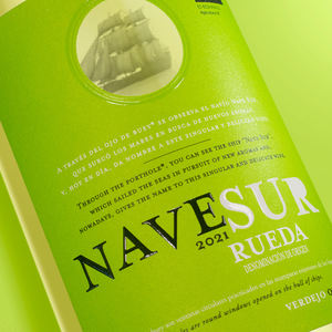 कस्टम उच्च चमकदार वार्निश लेबल लगाया गया लोगो वाटरप्रूफ स्पॉट uv स्टिकर शराब शराब की बोतल डिजिटल प्रिंटिंग पैकेजिंग लेबल - Product Image 4