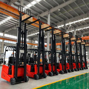 Minicargadora Eléctrica de 1.5 Toneladas de Fábrica ZLIN con Tracción en las Cuatro Ruedas y Desplazador Lateral Hidráulico para Uso en Almacenes en Terrenos Difíciles - Product Image 5