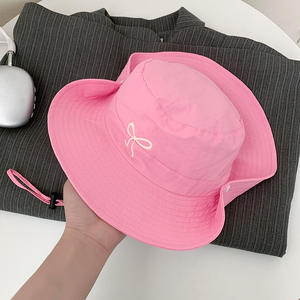 Syh1595 Chapeau Bob de <span class=keywords><strong>Plage</strong></span> et de Pêche pour Voyage en Extérieur, avec Sangle Brodé Nœud Papillon, Protection UV, Pliable, à Large Bord, pour Fête - Product Image 1