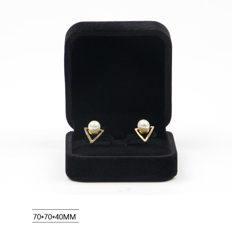 Boîte boucles d'oreilles noires