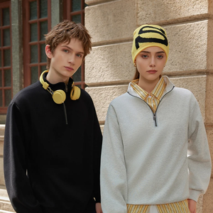 เสื้อสเวตเชิ้ตและเสื้อฮู้ดดี้ทรงโอเวอร์ไซส์ คอสูง ซิป ¼  ปักโลโก้ตามสั่ง สำหรับใส่เล่นกีฬาและสตรีทแวร์  แบบยูนิเซ็กส์ - Product Image 1