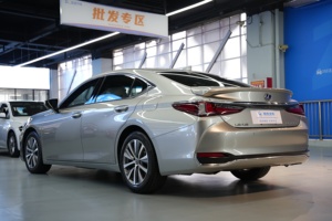 <span class=keywords><strong>Lexus</strong></span> <span class=keywords><strong>ES</strong></span> 300h 2020 Edición Excellence Sedán, Emisión Euro VI, Asientos de Cuero, Faros LED y Cámara Trasera, 1-25000 Millas - Product Image 5