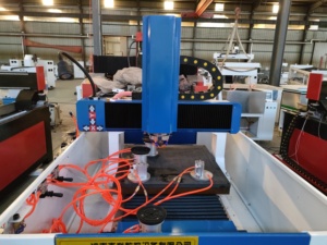 Centro de <span class=keywords><strong>Trabajo</strong></span> CNC para Biselado de Vidrio de 550*550 mm, Máquina de Corte y Pulido de Vidrio CNC de 3 Ejes Totalmente Automática - Product Image 5