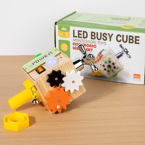 Cubo de Actividades Montessori para Niños con Autismo y TDAH, Cubo Sensorial LED para Niños Pequeños, Cubo de Actividades de Madera para Bebés - Product Image 4