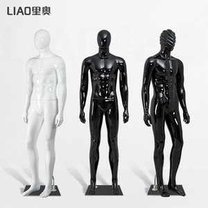 <span class=keywords><strong>Mannequin</strong></span> masculin en plastique noir brillant, tête abstraite sans visage, corps musclé, pour l'affichage <span class=keywords><strong>de</strong></span> vêtements pour hommes en magasin - Product Image 1