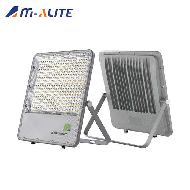 Superior Quality 100W LED Flood Light with Excellent Brightness