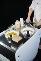 Chariot à glaces mobile électrique à batterie tout-en-un, la machine idéale pour produire des glaces fraîches servies et exposées en magasin