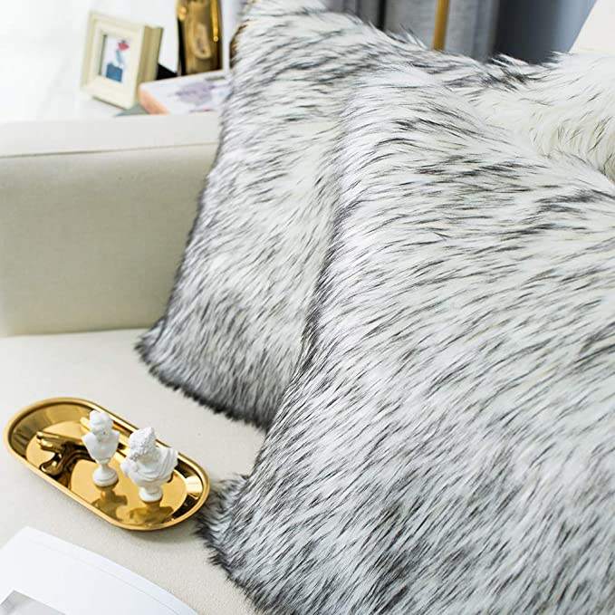 Blanc avec pointe noire