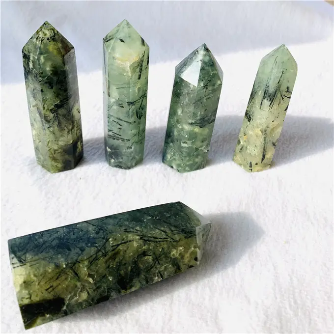Pointe de préhnite naturelle, cheveux verts en cristal, baguette en cristal, tour de quartz