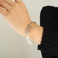 Bracelet en acier inoxydable avec perles d'eau douce, style français, couleur naturelle, en promotion
