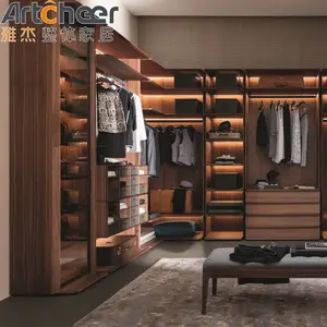 Walk in closet system luxury design for apartment