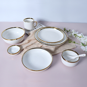 Juegos de adornos dorados <span class=keywords><strong>y</strong></span> blancos de 8 pulgadas, juego de platos modernos de lujo de 8 piezas, juego de <span class=keywords><strong>vajilla</strong></span> para restaurantes modernos - Product Image 1