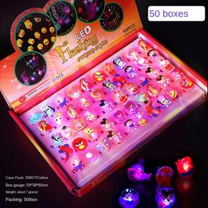 Juguete Infantil de Gel Suave con Forma de Tiburón Rojo, Personaje Navideño de Dibujos Animados, LED, 3x3cm, Venta al por Mayor de Fábrica - Product Image 3