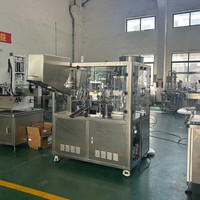 Remplisseur et scellant automatiques de tubes en plastique Machine de remplissage et de scellage de tubes à ultrasons