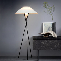 Lampadaire LED Minimaliste de Luxe Design Lune, Petit Modèle en Métal pour Salon, Canapé, Chambre à Coucher, Ambiance Rouge Tendance