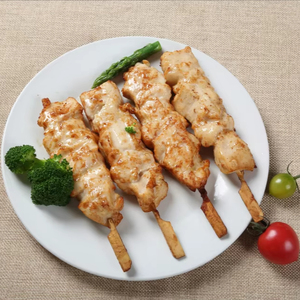 Brochetas <span class=keywords><strong>de</strong></span> <span class=keywords><strong>pechuga</strong></span> <span class=keywords><strong>de</strong></span> <span class=keywords><strong>pollo</strong></span> al vapor, 85g, método <span class=keywords><strong>de</strong></span> cocción doble, almacenamiento en frío - Product Image 1