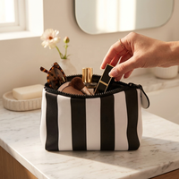 Sac cosmétique personnalisé avec logo rayé en néoprène écologique, léger, durable, pour femmes, organiseur de maquillage professionnel, fermeture à glissière