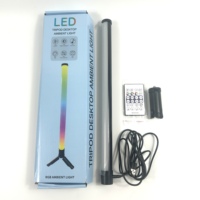 Lampe de bureau LED à changement de couleur RVB moderne Télécommande USB blanche Portable Lampe sur pied Chambre à coucher Éclairage d'ambiance Application intelligente Décoration intérieure