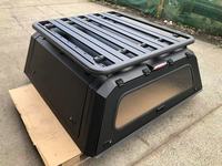 Auvent de benne de pick-up et porte-bagages de toit en alliage d'aluminium sur mesure avec conception enroulable verrouillable - En stock