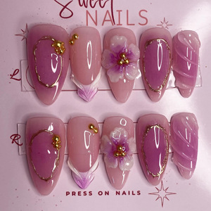 Uñas Postizas de Moda, Uñas Medianas Reutilizables Hechas a Mano, Uñas Postizas 3D al por Mayor - Product Image 1