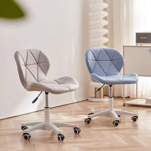 Chaise de bureau pliable moderne et minimaliste à cadre métallique, réglable en hauteur, avec dossier en échelle, pour l'école et l'appartement - Product Image 3