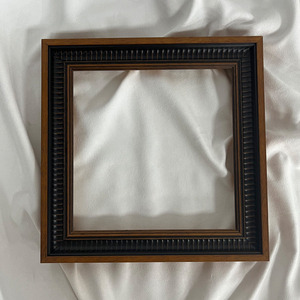 Marco <span class=keywords><strong>de</strong></span> <span class=keywords><strong>Madera</strong></span> Sólida Vintage Ecológico Personalizado para Cuadros y Pinturas al Óleo con Patrones <span class=keywords><strong>Tallados</strong></span> para Pared/Mesa - Product Image 4