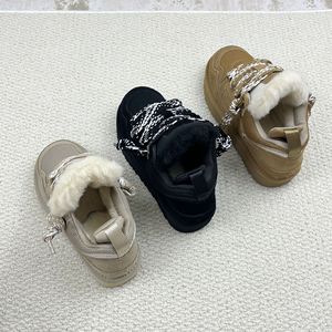 Sepatu Bot Salju Wanita Eropa Berkualitas Tinggi, Penambah Tinggi Badan, Original Terbaru, Anti Air, Berkualitas Tinggi, Sepatu Bot Salju Musim Dingin UG - Product Image 5