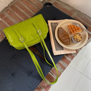 Bolso de hombro verde primavera, resistente al agua, para el día a día, para mujer - Product Image 2