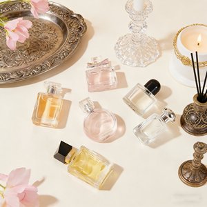 น้ำหอมขายส่งขนาด 3 มล. 5 มล. 10 มล. สำหรับสุภาพสตรี กลิ่นคลาสสิกหรูหรา B8.<span class=keywords><strong>png</strong></span> 13.<span class=keywords><strong>png</strong></span> 27.<span class=keywords><strong>png</strong></span> 107.jpgrand กลิ่นติดทนนาน เหมาะสำหรับพกพา - Product Image 1