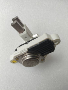 24V RÉGULATEUR ORIGINALE A0001543005 A0021545606 5000820869 1386966 PIÈCES ALTERNATEUR RÉGULATEUR de TENSION POUR Merced-Benz CAPACITÉ - Product Image 5