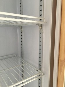 Refrigerador Exhibidor de Jugos con Puerta de Vidrio, Diseño Delgado, Temperatura Única, para Almacenamiento de Bebidas Energéticas, Venta al por Mayor - Product Image 6