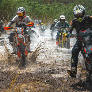 Moto tout-terrain connectée à une application intelligente pour un entraînement surveillé et un programme de course junior - Product Image 5