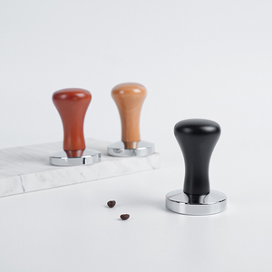 Prensa de Café Económica con Base de Hierro y Mango de Madera, Herramienta Portátil para Baristas, Accesorios para Preparación de Café en Cafeterías - Product Image 5